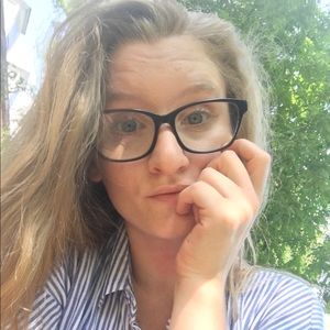 Meet your Posher, Olivia